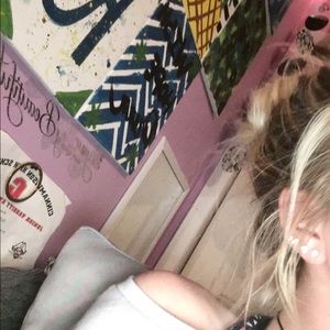 Meet your Posher, Becca